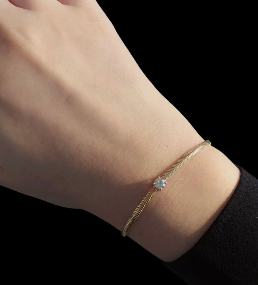 18K Gold Diamond Flat Bracelet