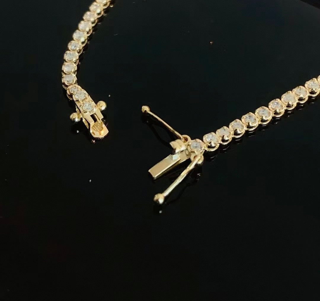 18K Gold Diamond Tennis Bracelet