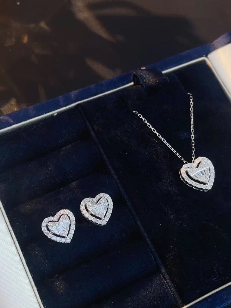 18K Diamond Heart Necklace