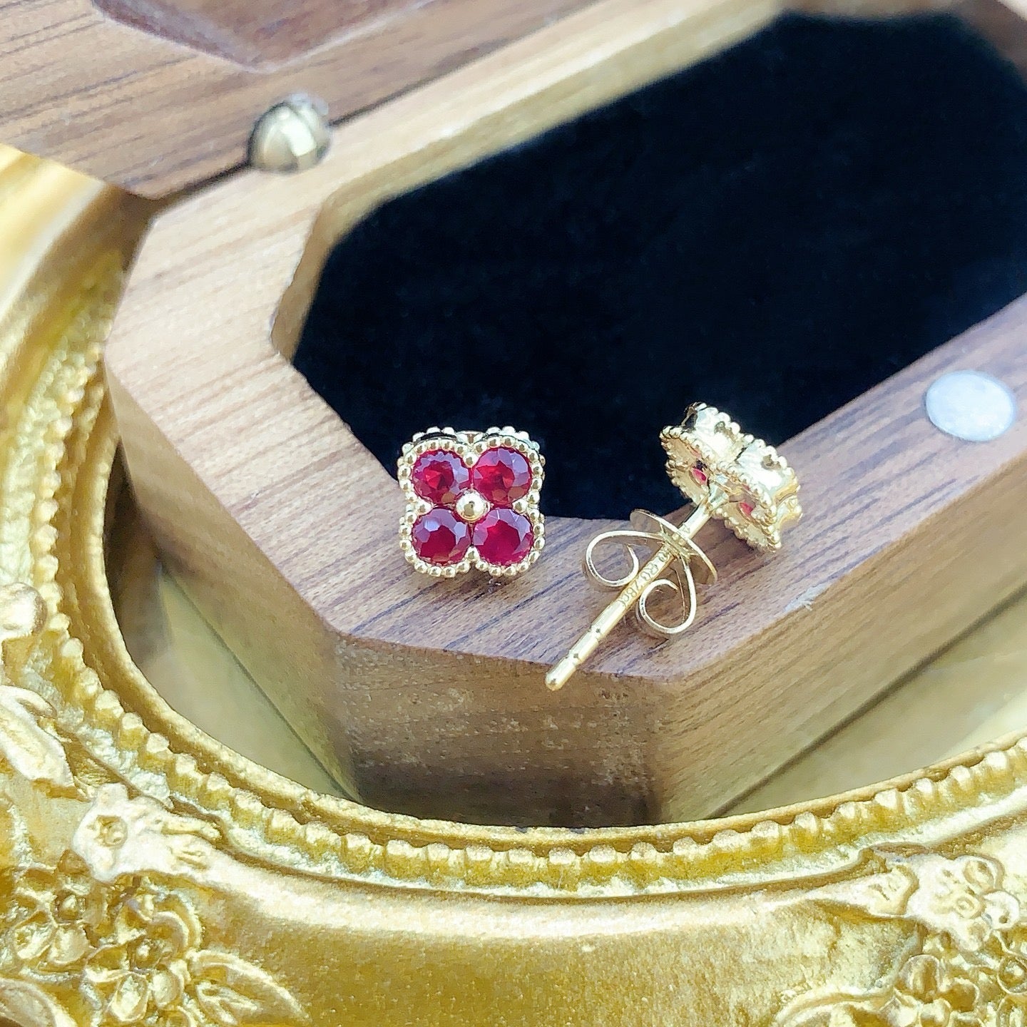 18K Gold Ruby Gemstone Four Leaf