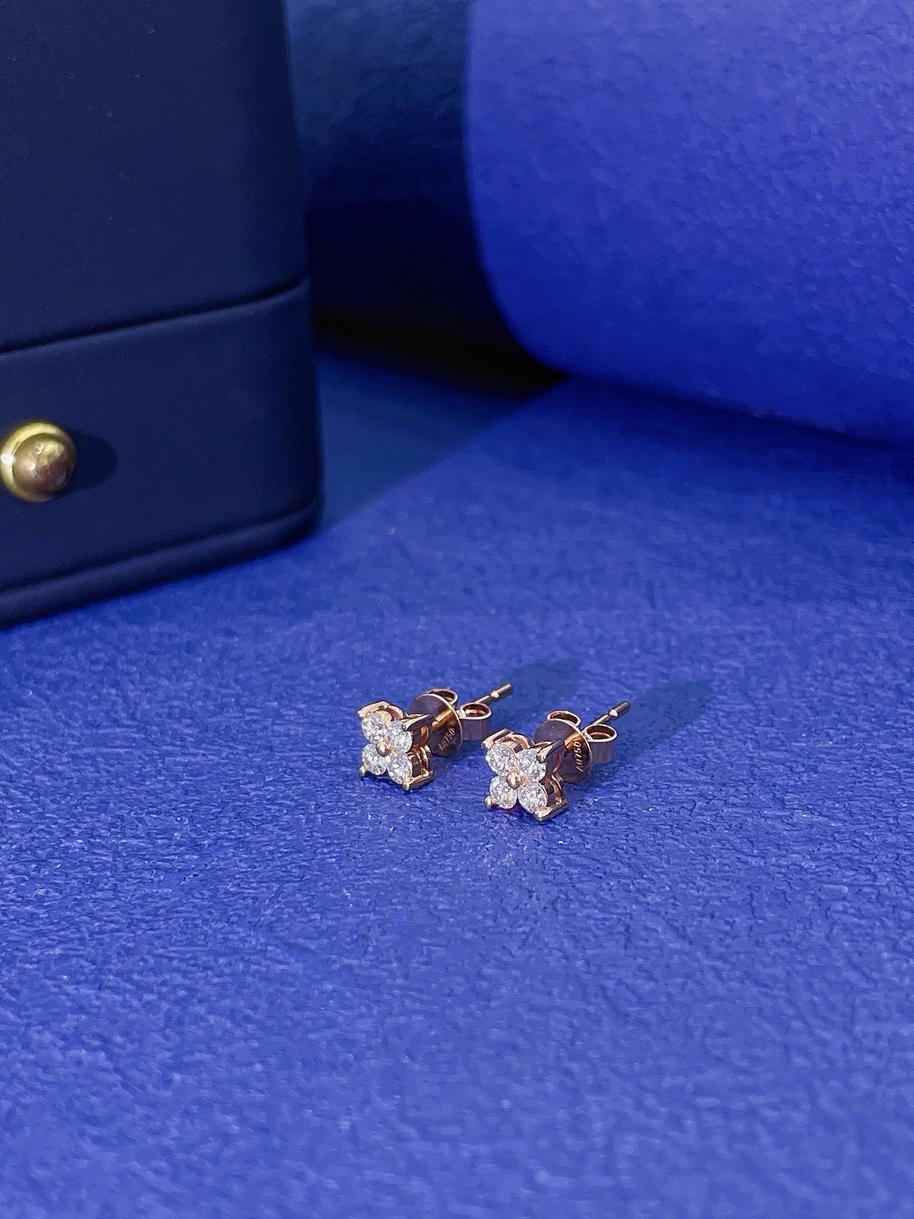 18K Diamond Four-Leaf Earring