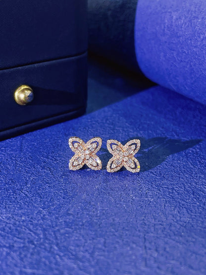 18K Diamond Earring Four Leaf Flower