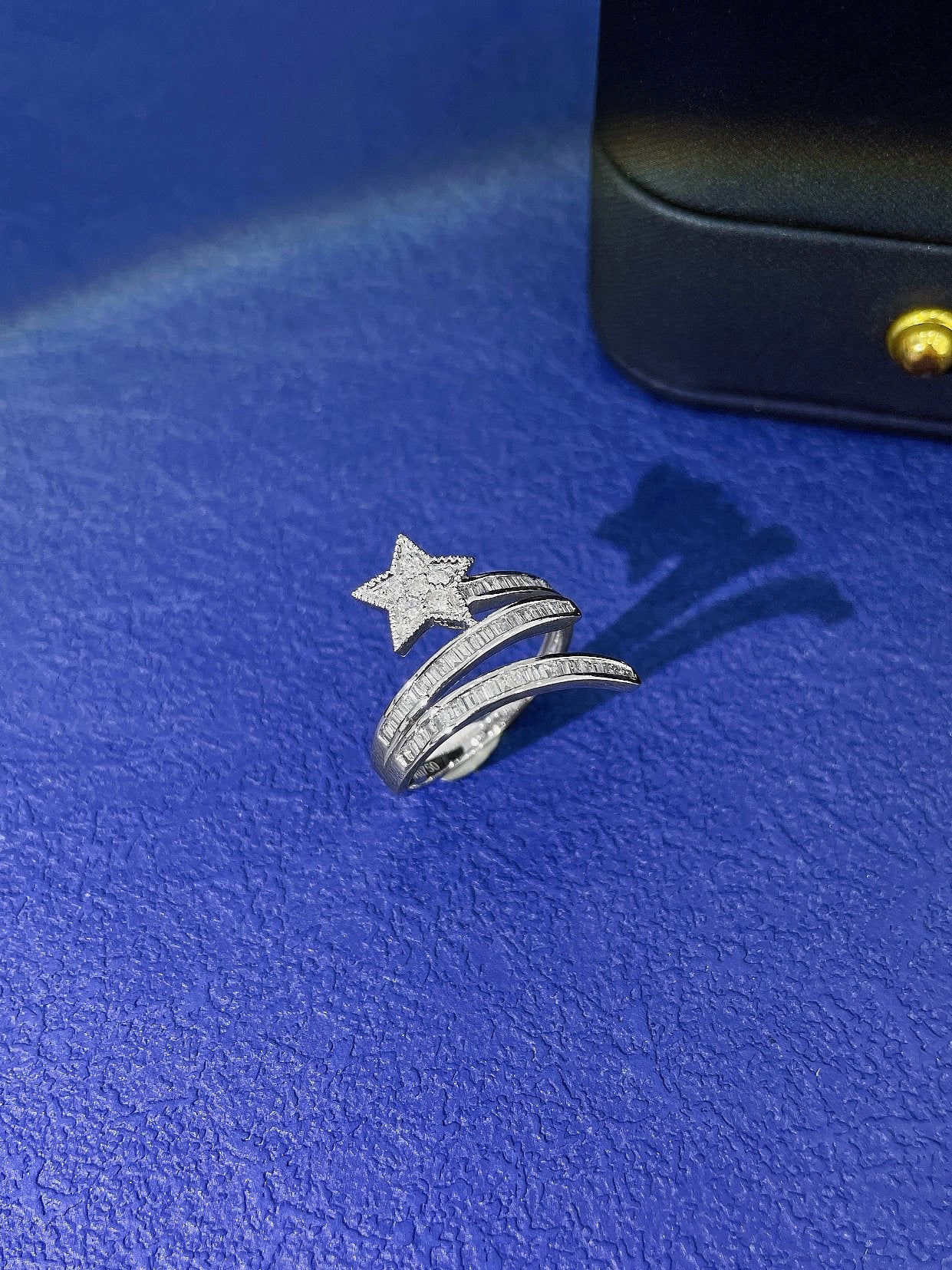 18K Diamond Star Ring