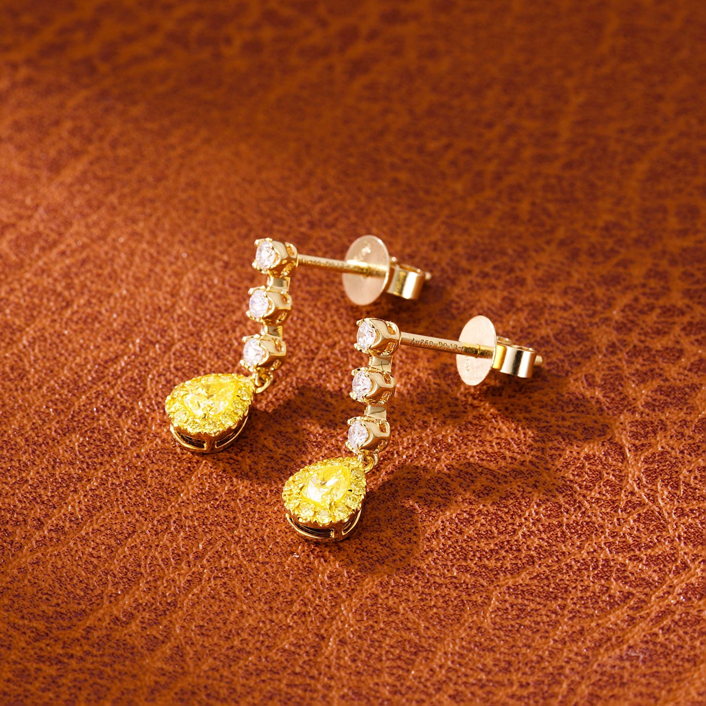 18K Yellow Diamond Drop Earring