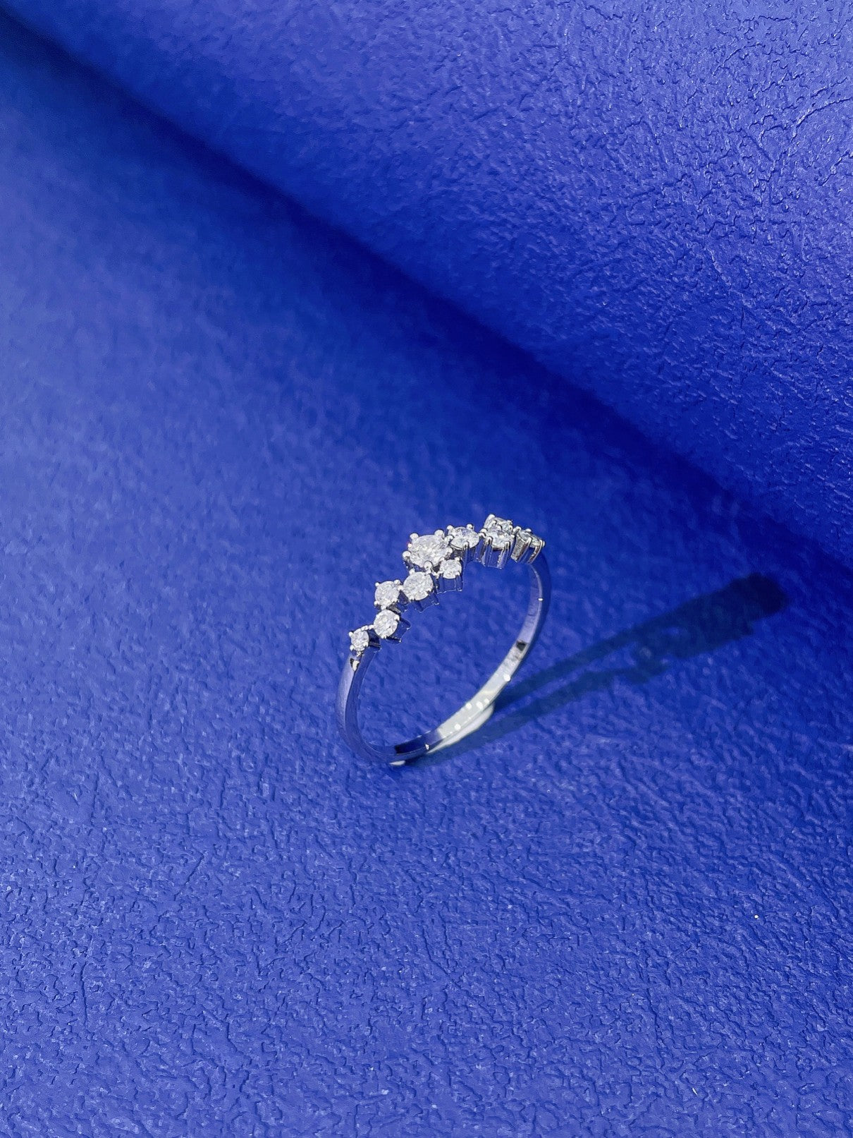 18K Diamond Sparkling Ring