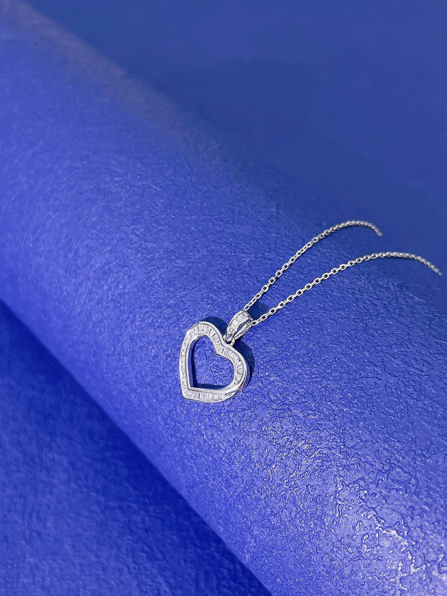 18K Diamond Heart Necklace