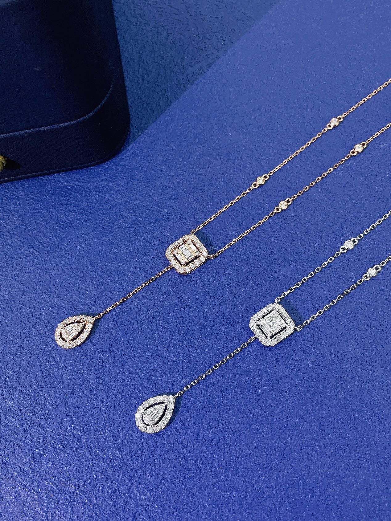 18K Diamond Dropping Necklace