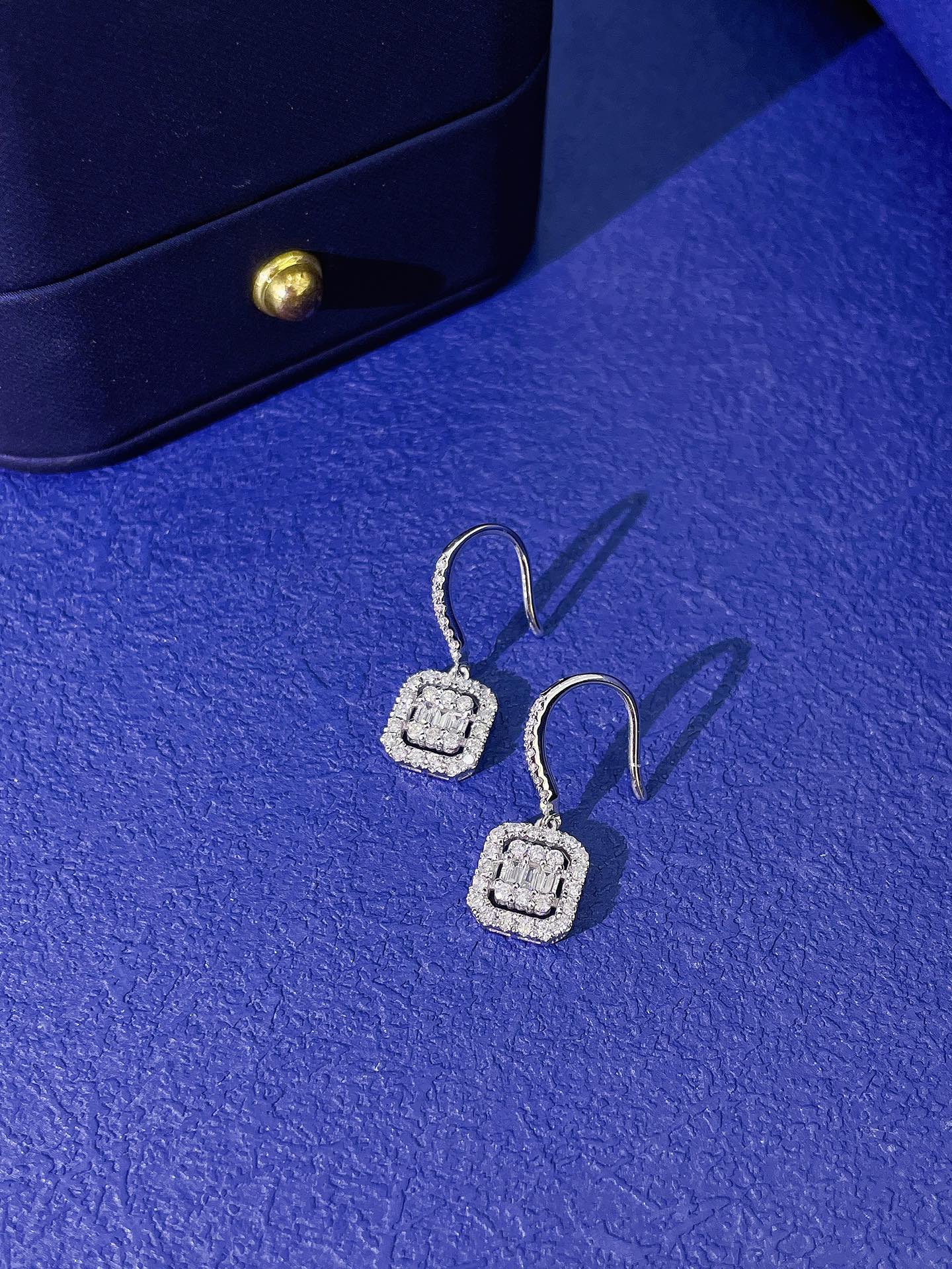 18K Diamond Square Drop Earring