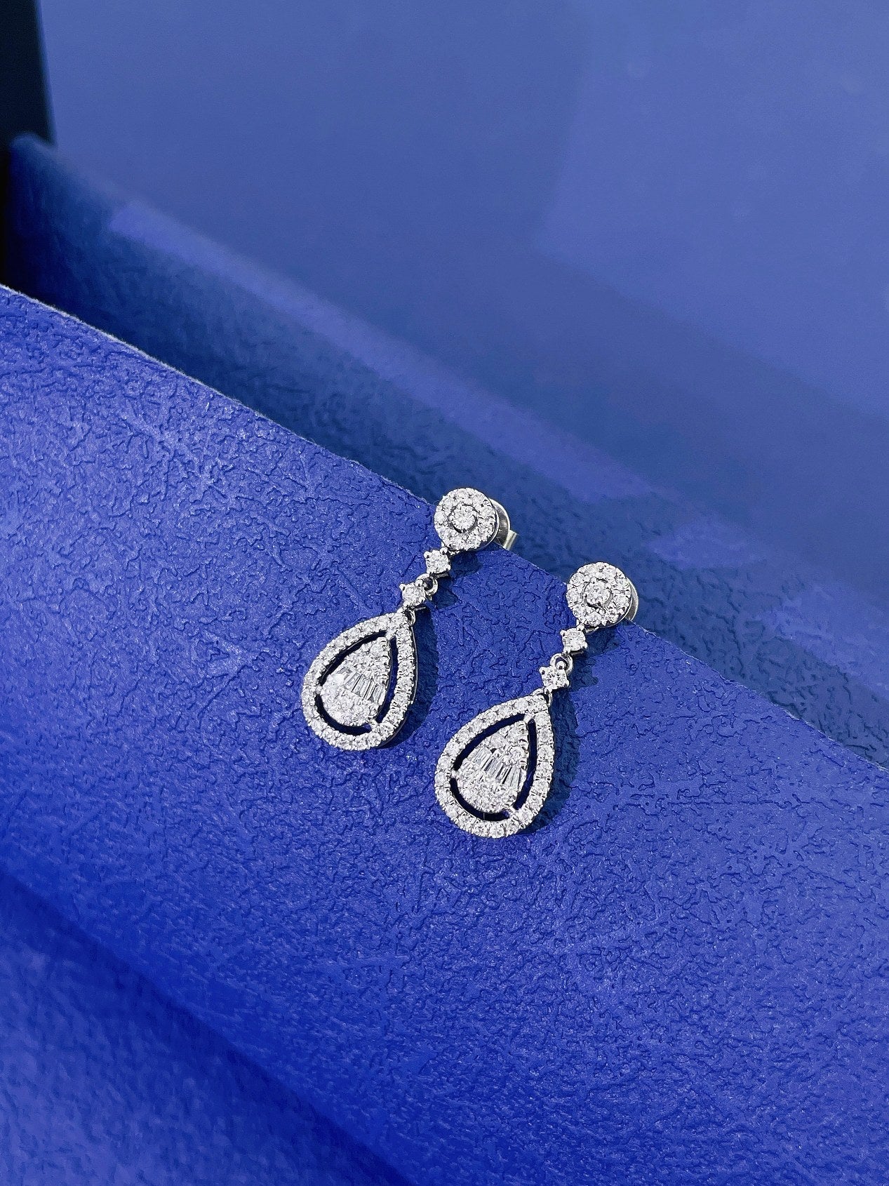 18K Diamond Water Drop Earring