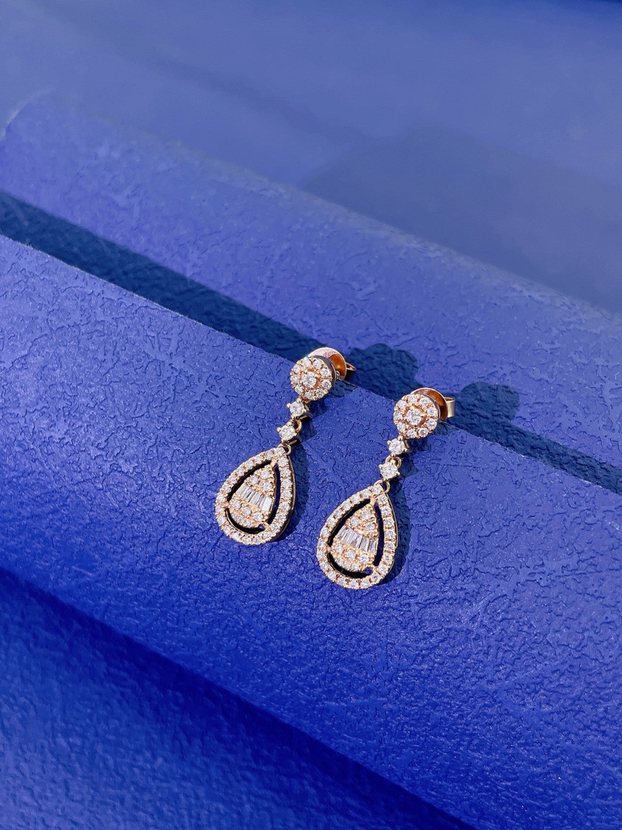 18K Diamond Water Drop Earring