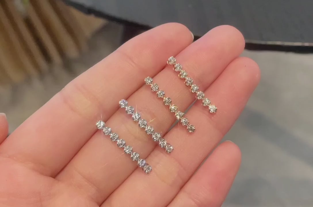 18K Diamond Line Drop Earring