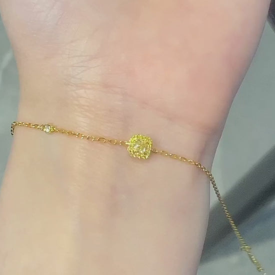 18K Gold Yellow Diamond Bracelet Square