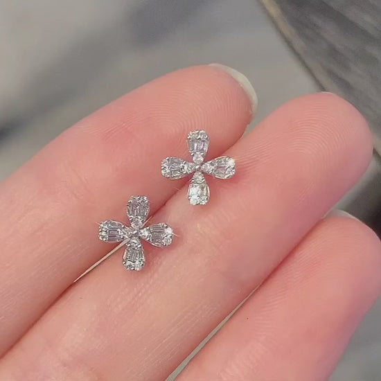 18K Diamond Four Leaf Earring